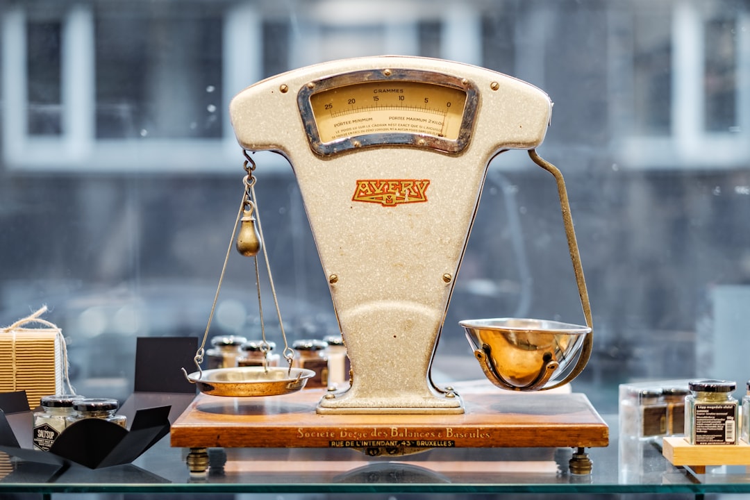 Balance scale representing the pros and cons of filing bankruptcy in New York